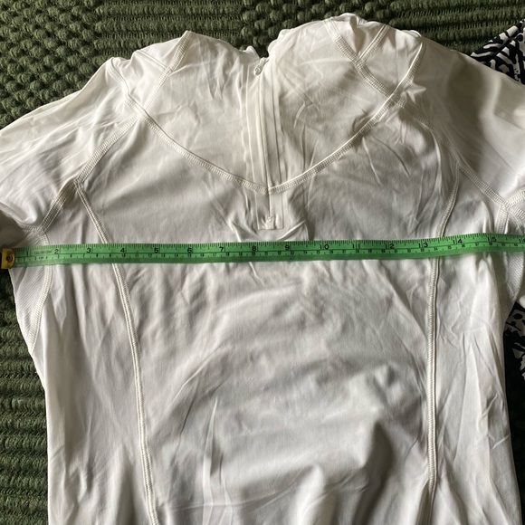 2 Water bound hoodie!  1 white 1 white and black!! - Picture 5 of 5